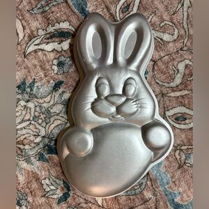 Vintage Bunny Cake Pan
